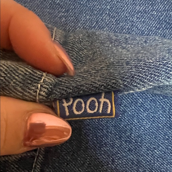 Vintage Disney Denim Shorts with Embroidered Pooh and Piglet - Picture 3 of 13